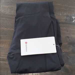 Black lululemon leggings